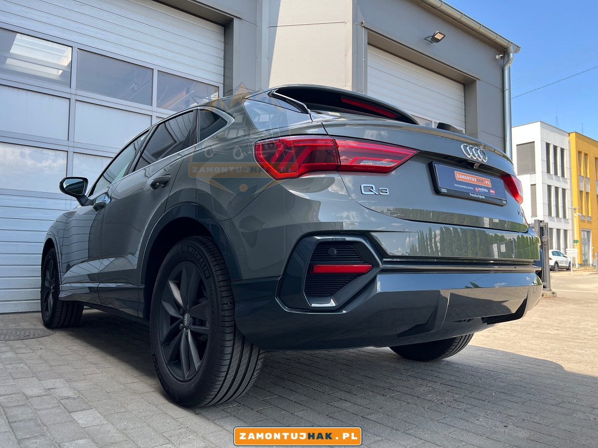 305587900113 NA ZDJECIU AUDI Q3 PO MONTAZU ELEKTRYCZNEGO HAKA WESTFALIA TYP R12 ZDJECIE POKAZUJE NIEWIDOCZNOSC HAKA 